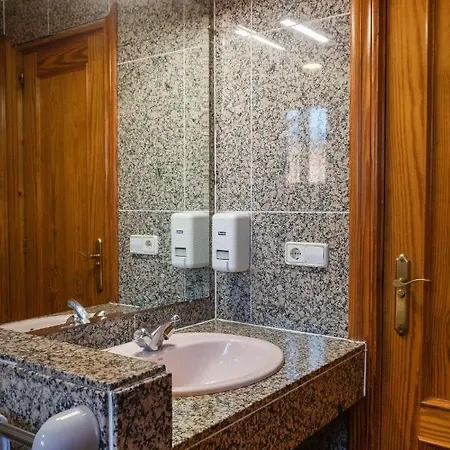 Apartahotel Palasiet 2*